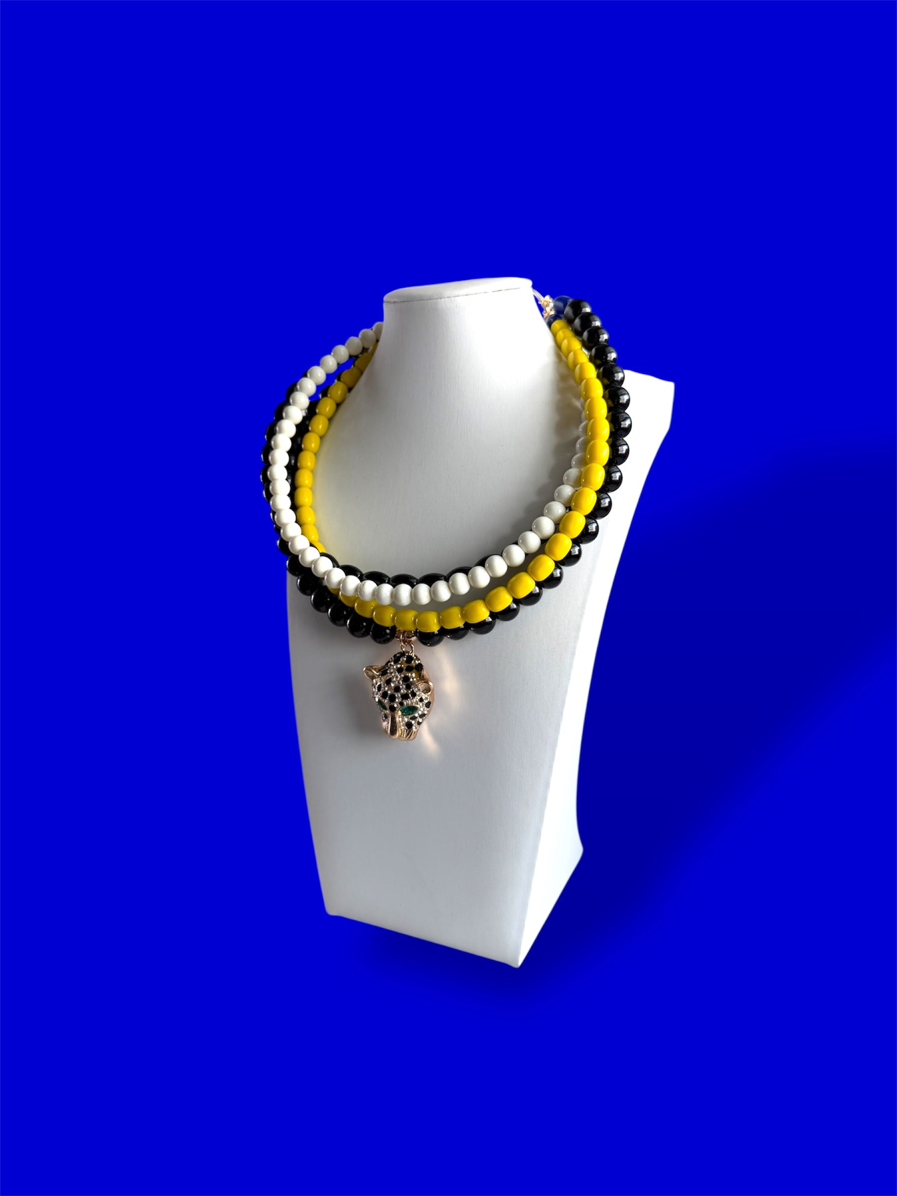 Collar Jungle Pop