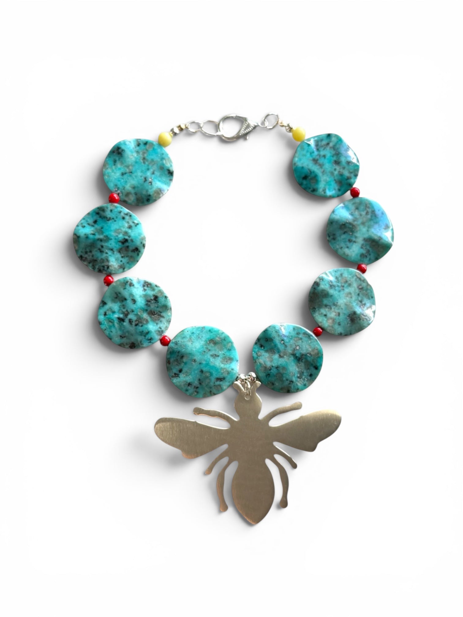 Collar Queen Bee